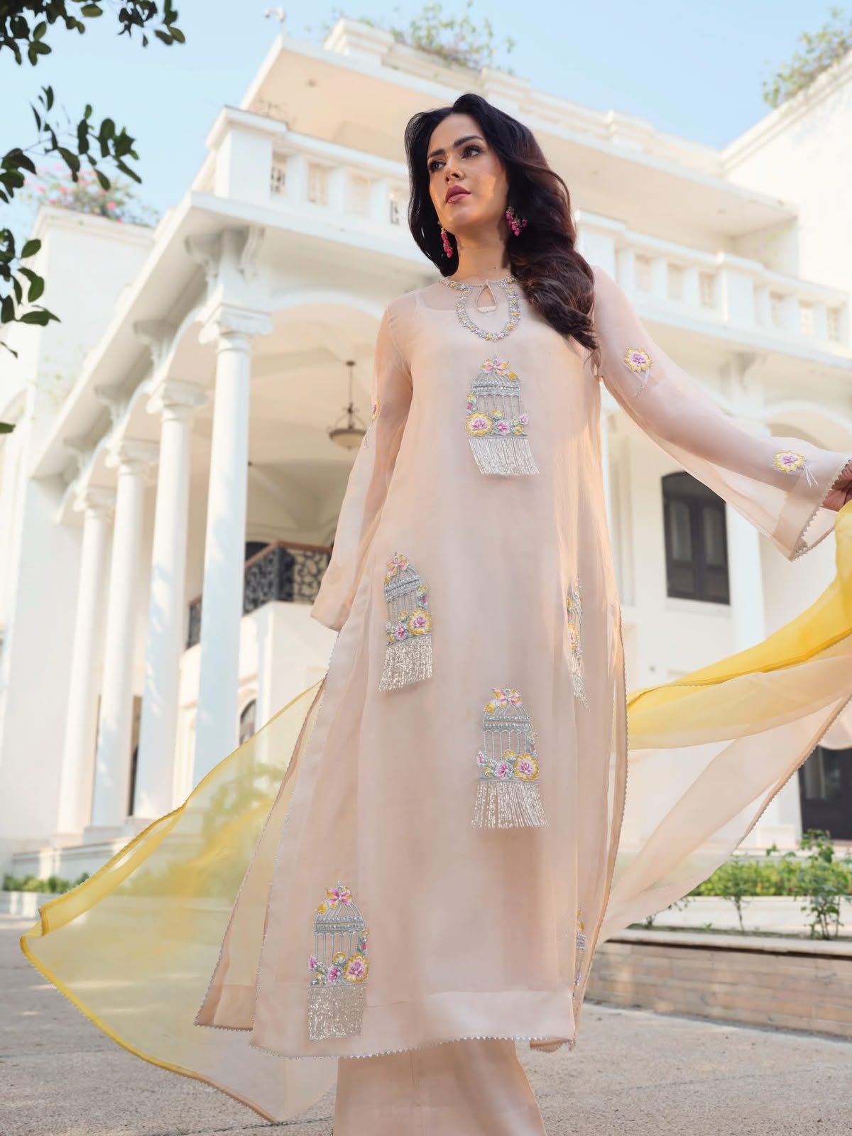 Mansion facade during a fashion shoot